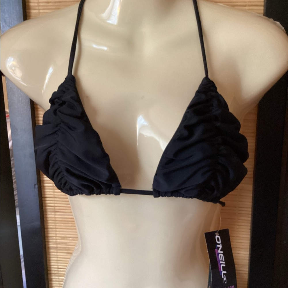 🌺 NWT O'Neill Black Bikini Top Sz M shirred triangle string NEW